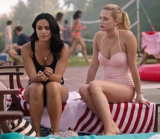 Camila Mendes and Lili Reinhart'