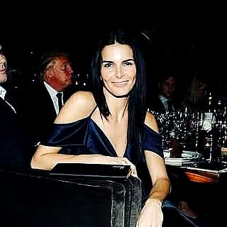 Angie Harmon'