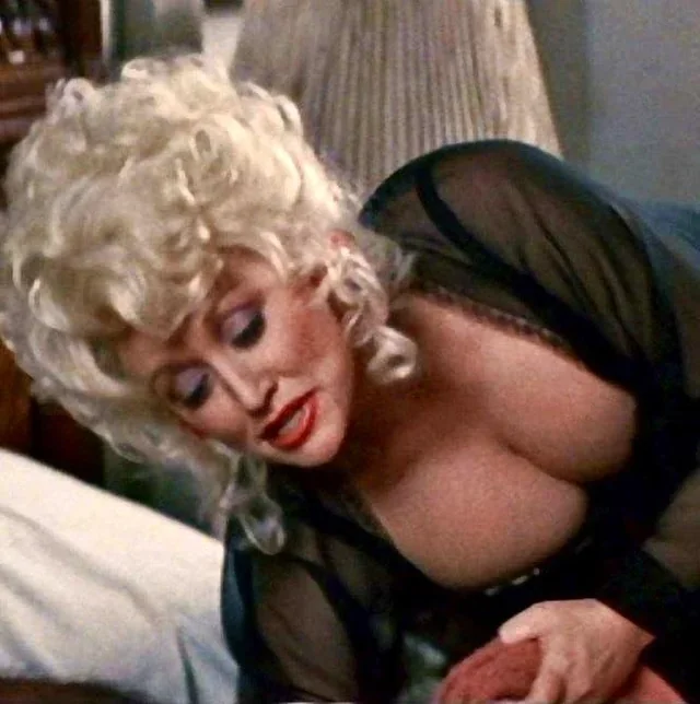 Dolly Parton picture 3 of 5
