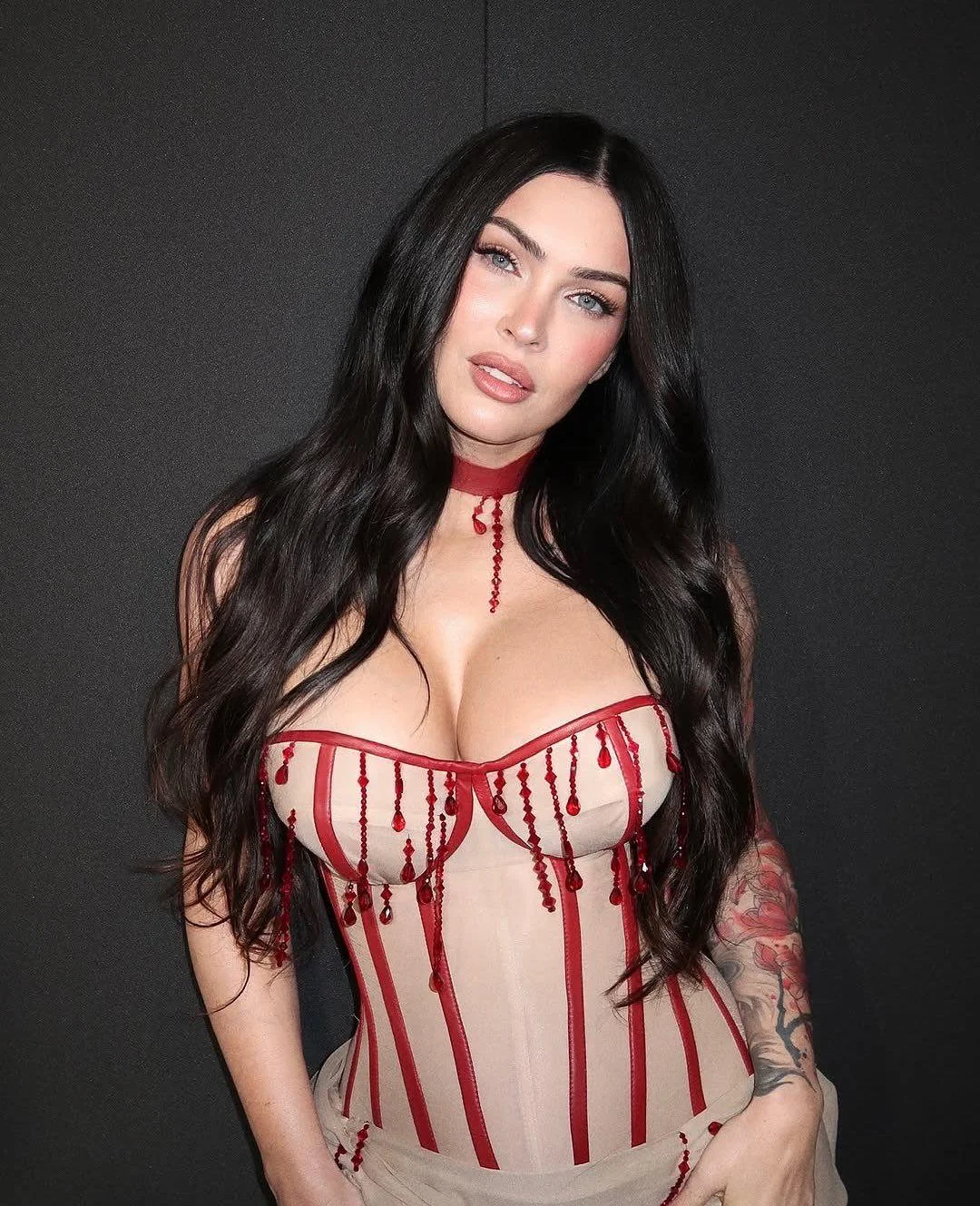 Megan Fox picture 1 of 1