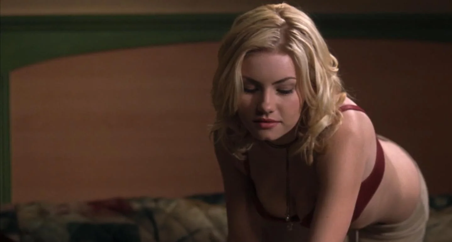 Elisha Cuthbert picture 1 of 2
