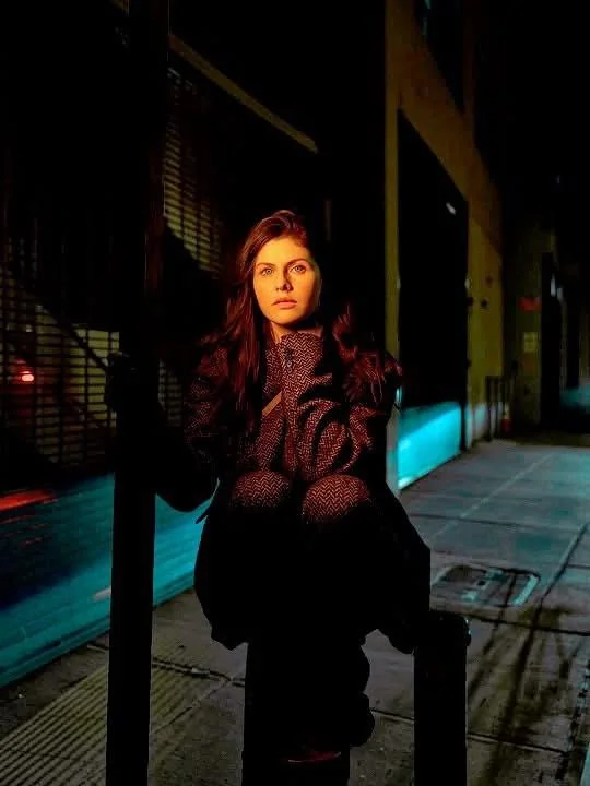 Alexandra Daddario picture 1 of 4