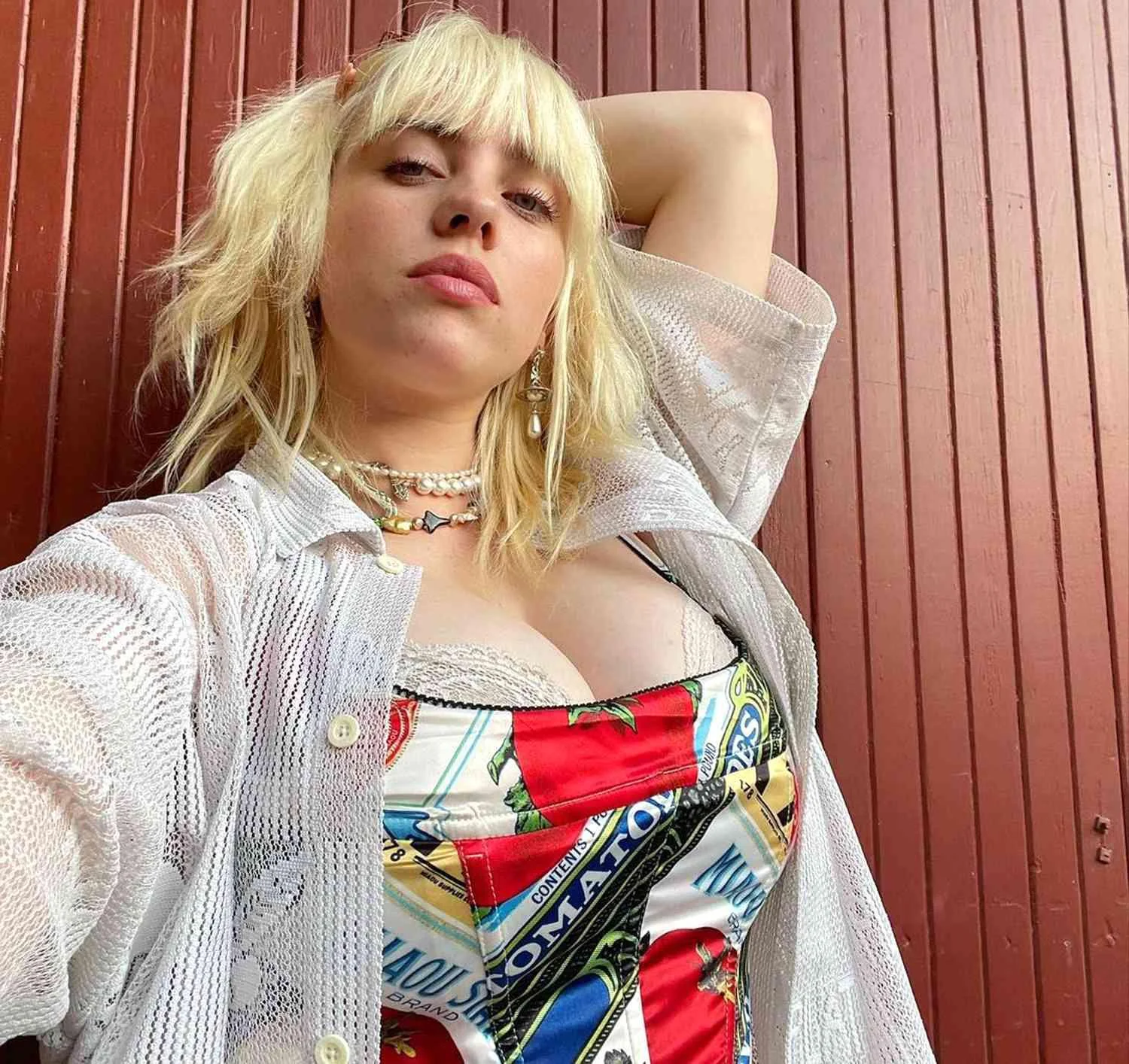 Billie Eilish picture 1 of 1