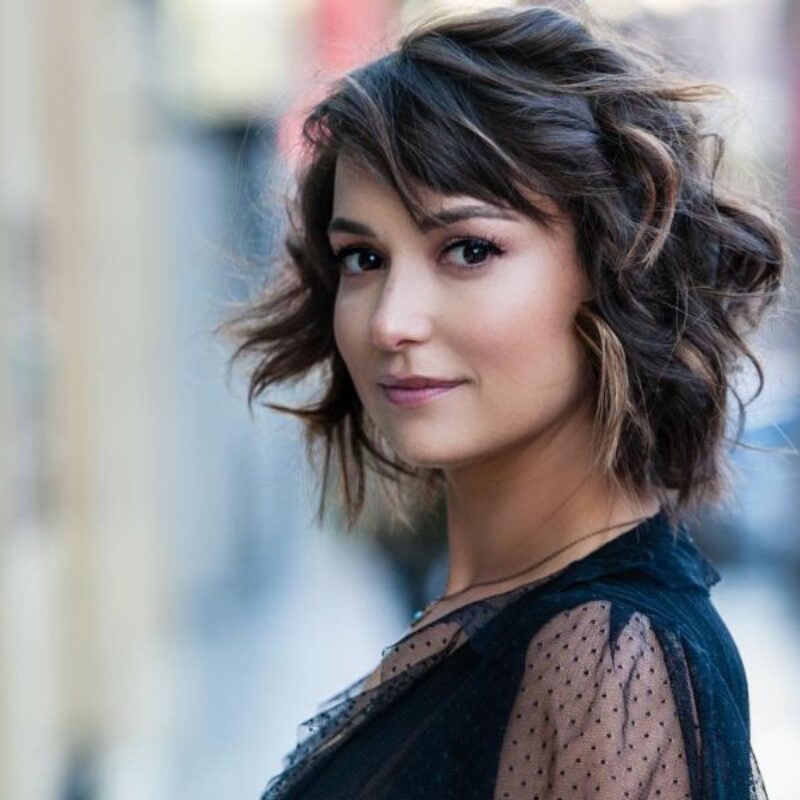 Milana Vayntrub | 2019 picture 1 of 1