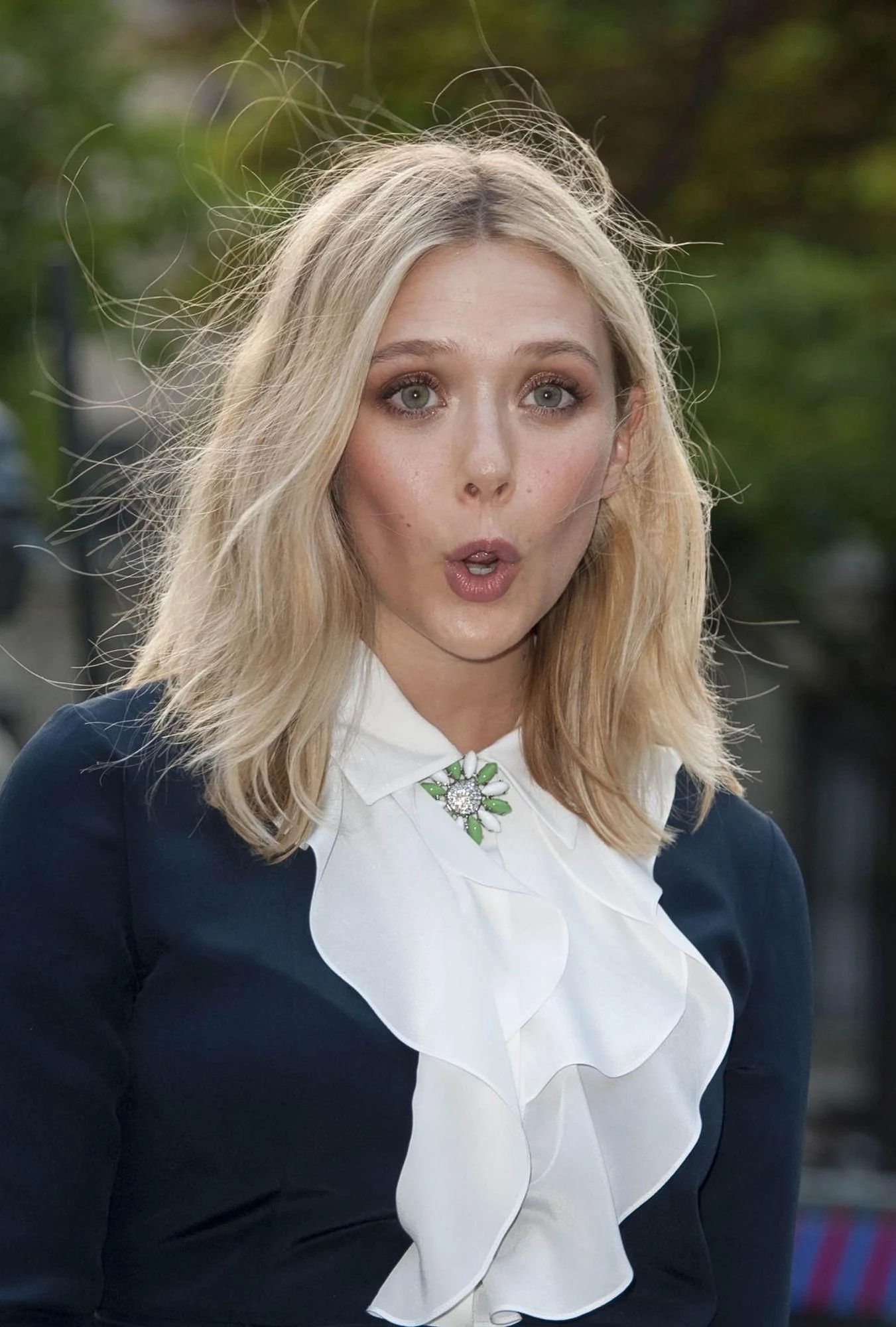 Elizabeth Olsen picture 2 of 2