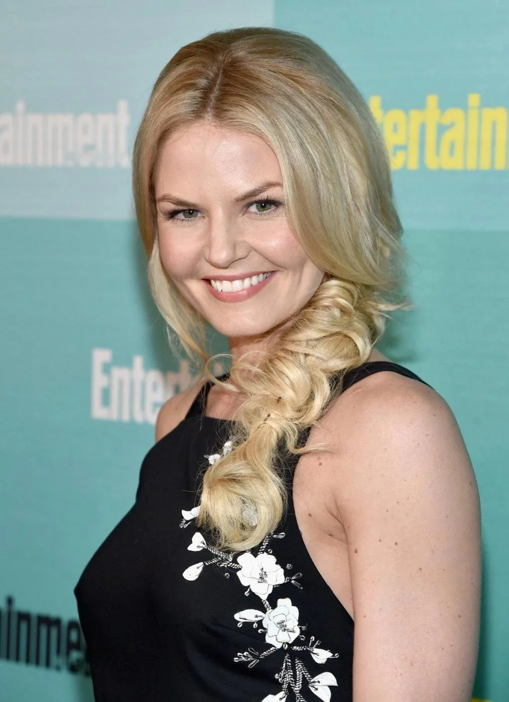 Jennifer Morrison picture 1 of 4