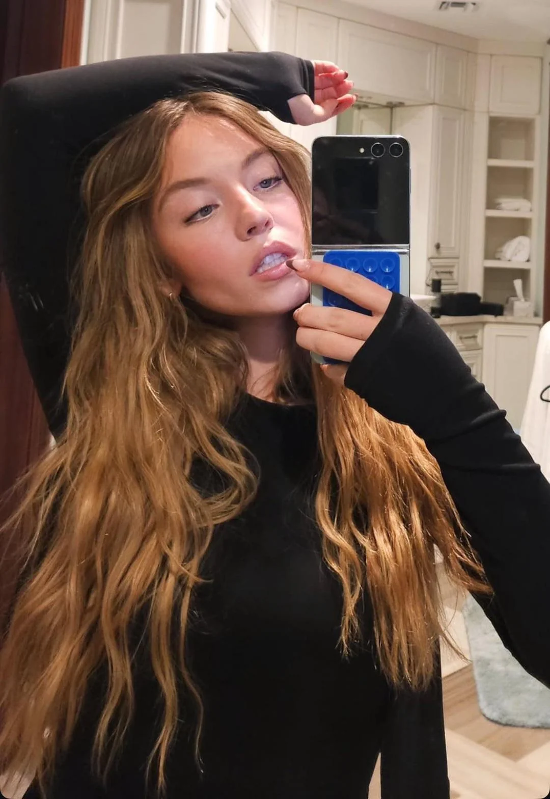 Sydney Sweeney picture 1 of 1