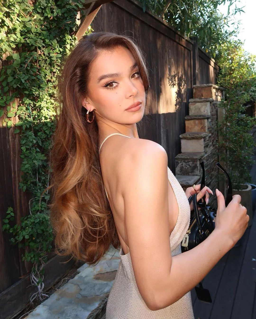 Hailee Steinfeld picture 1 of 1