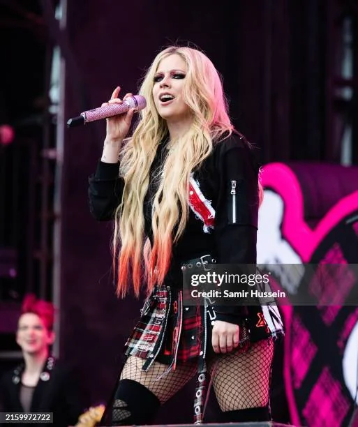 What do you think of Avril Lavigne? picture 1 of 1