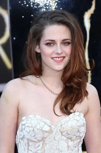 Kristen Stewart picture 2 of 19