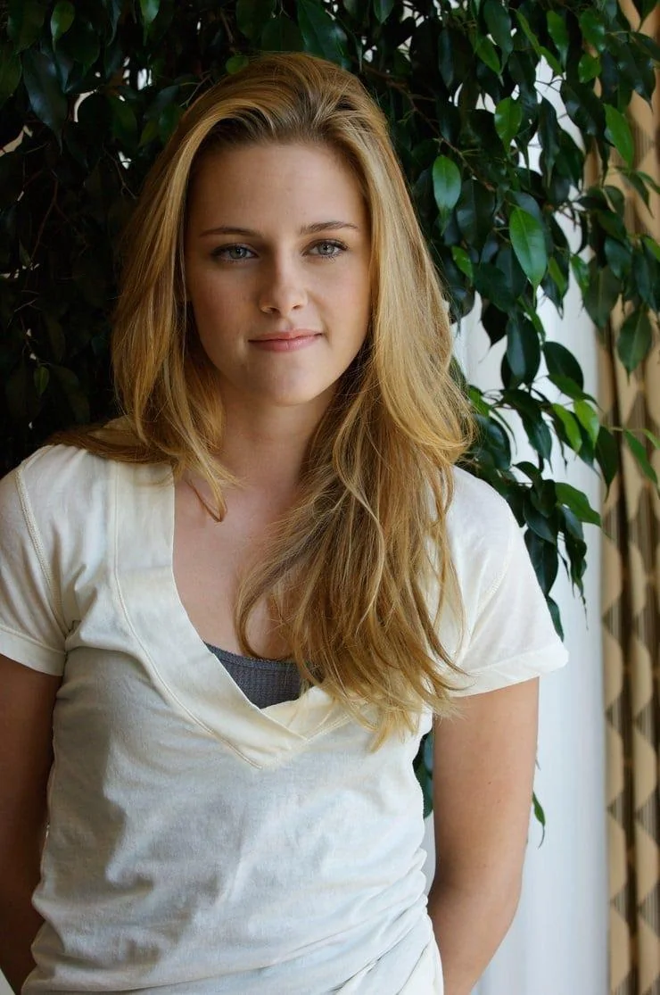 Kristen Stewart picture 18 of 19