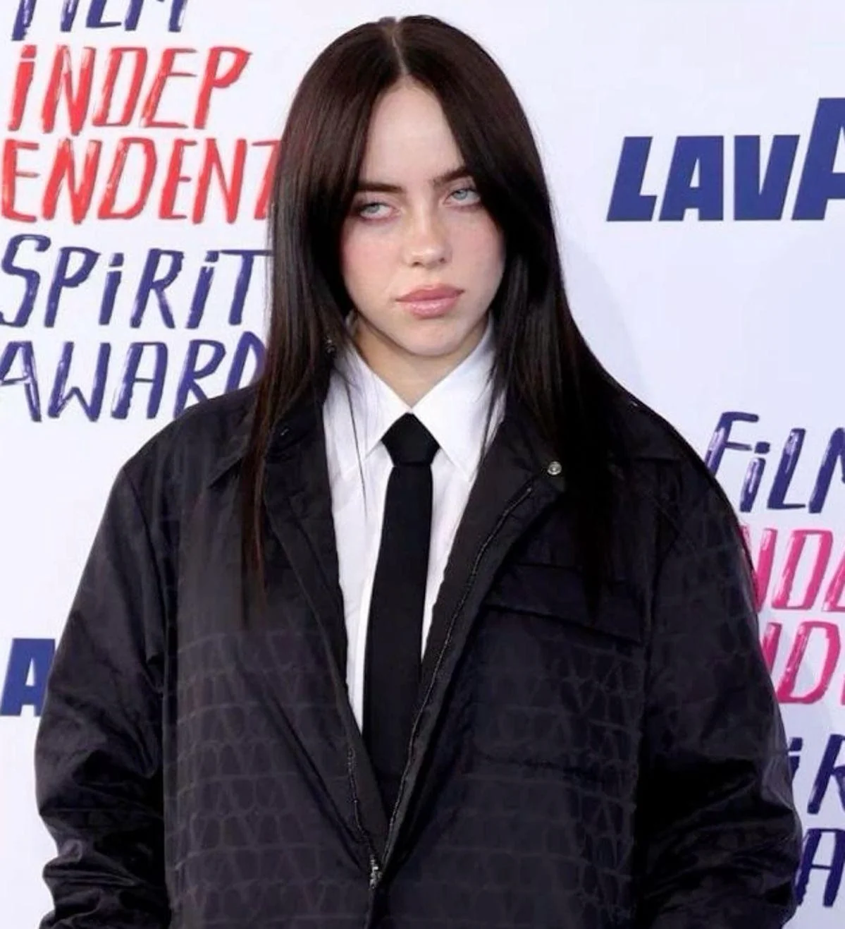 Billie Eilish picture 13 of 17