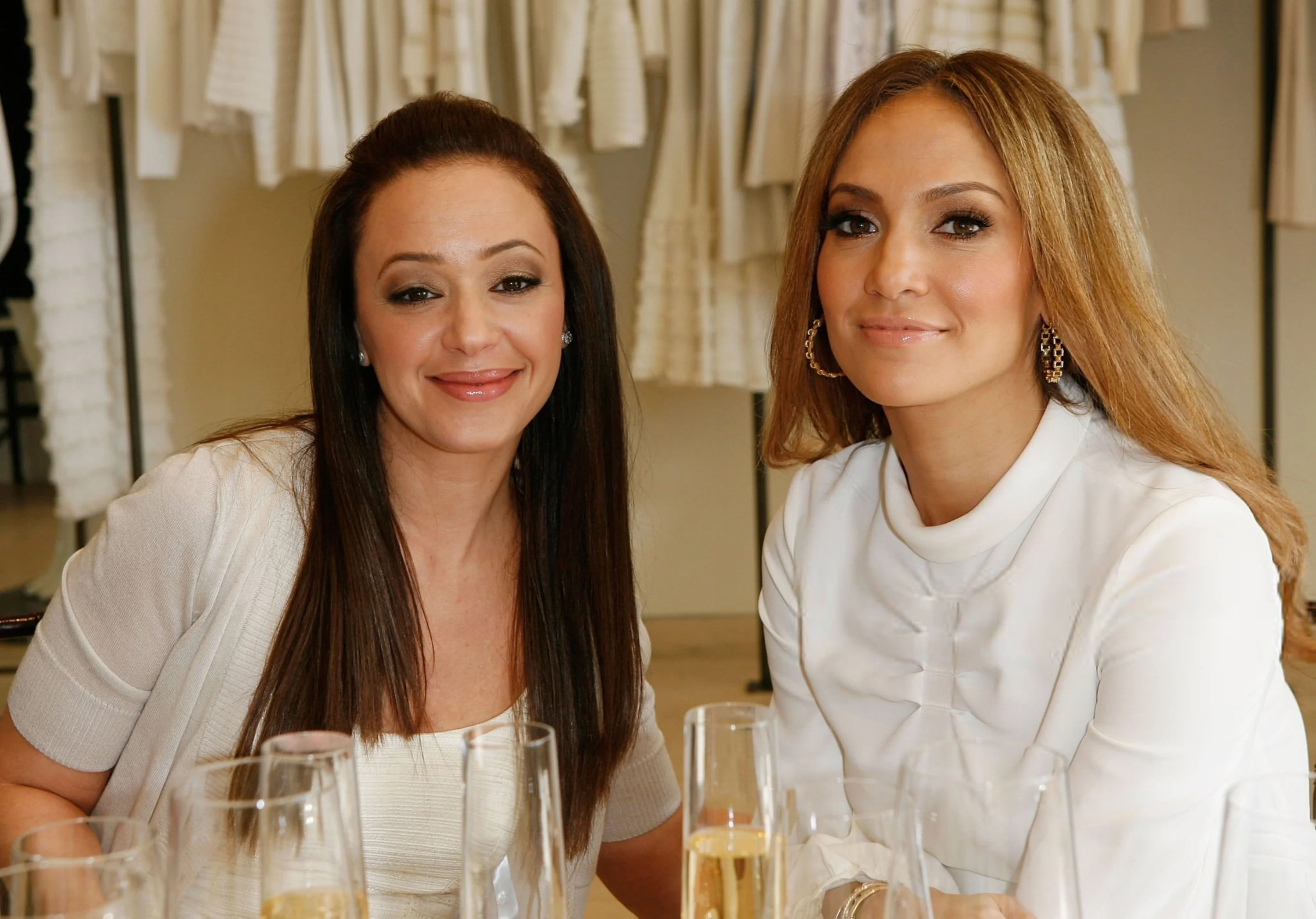 Jennifer Lopez and Leah Remini picture 8 of 11