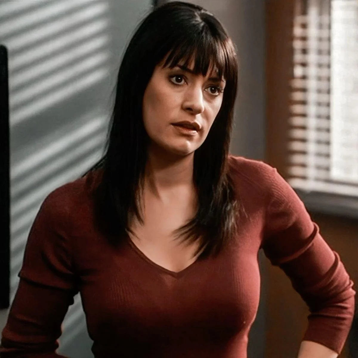 Paget Brewster picture 2 of 20