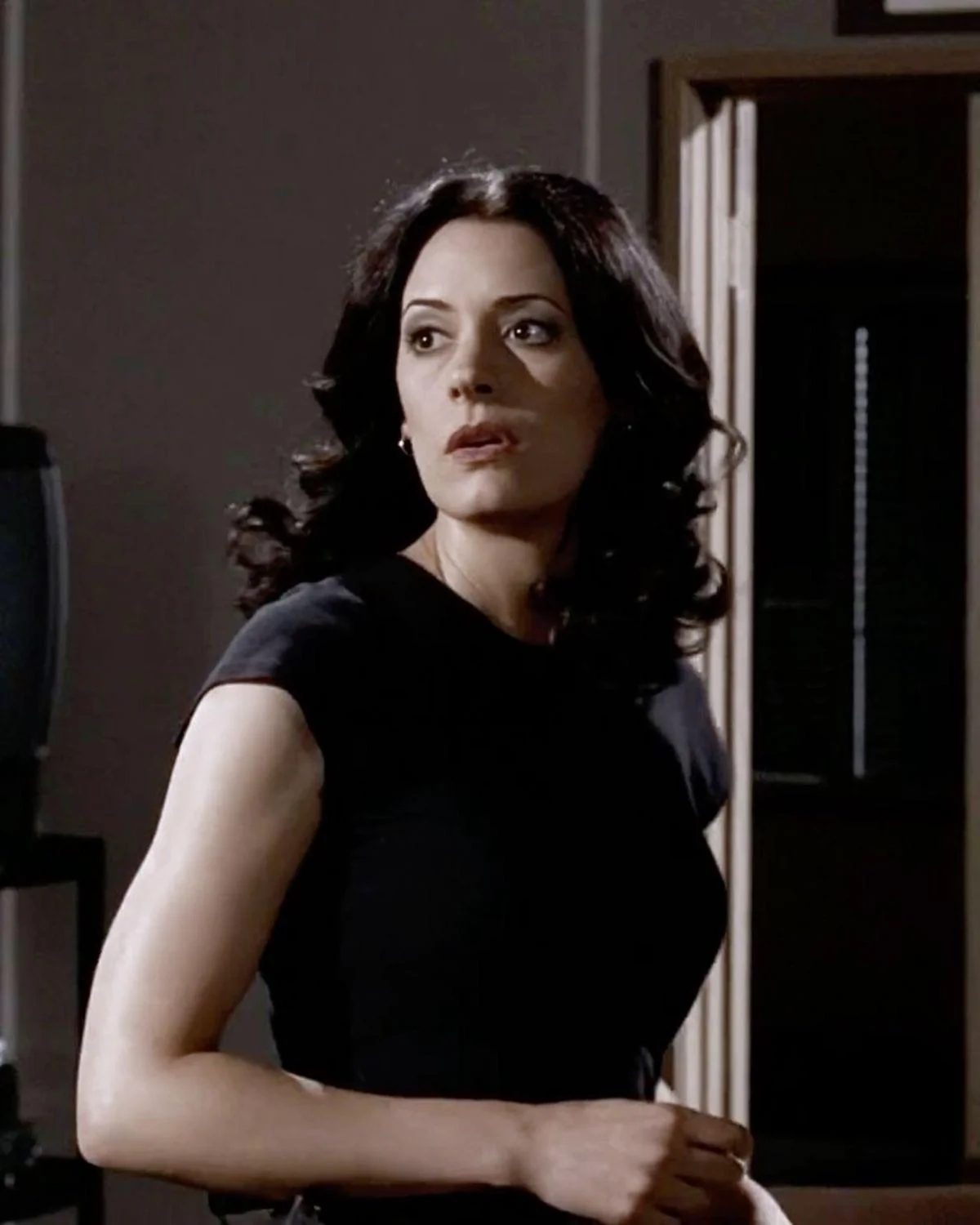 Paget Brewster picture 9 of 20