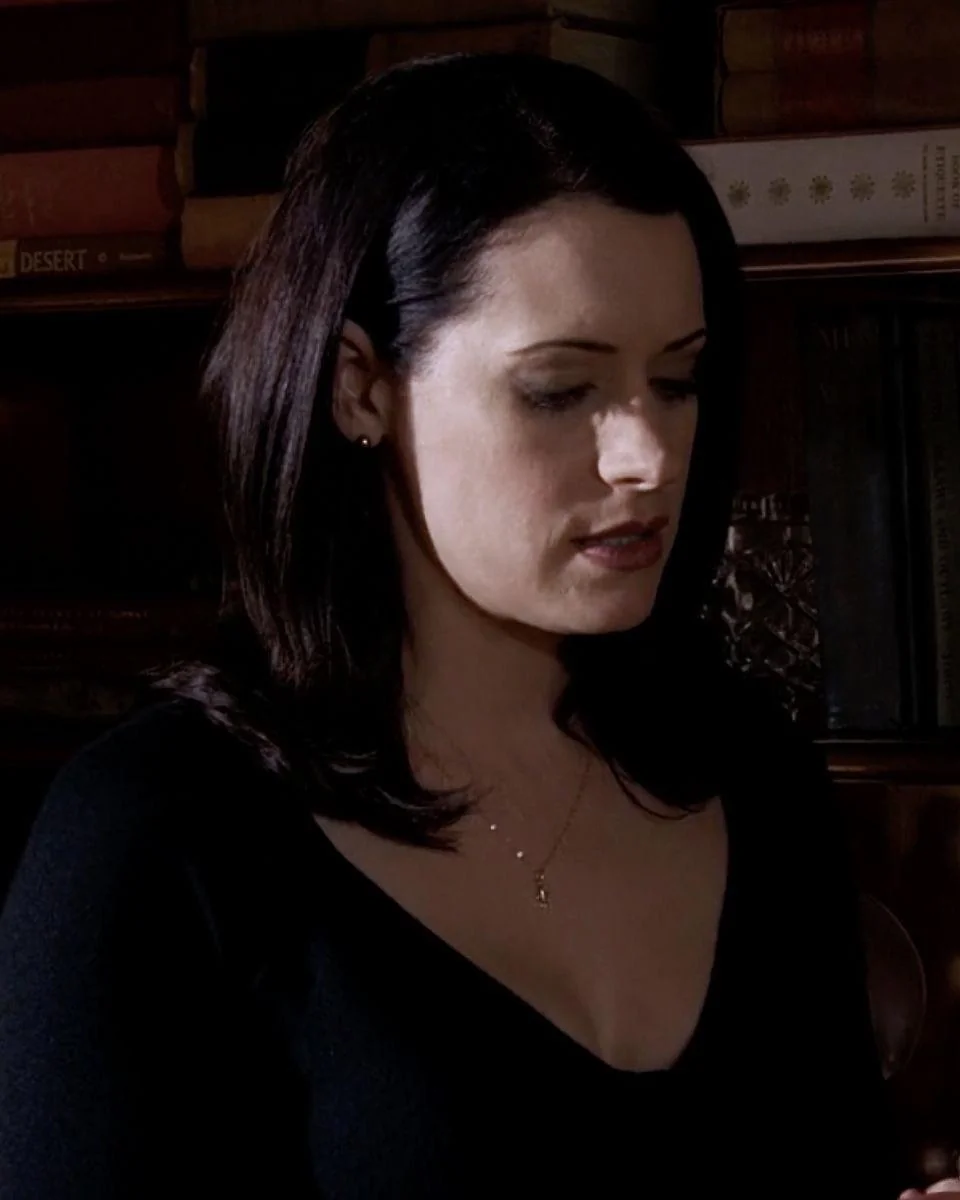 Paget Brewster picture 11 of 20