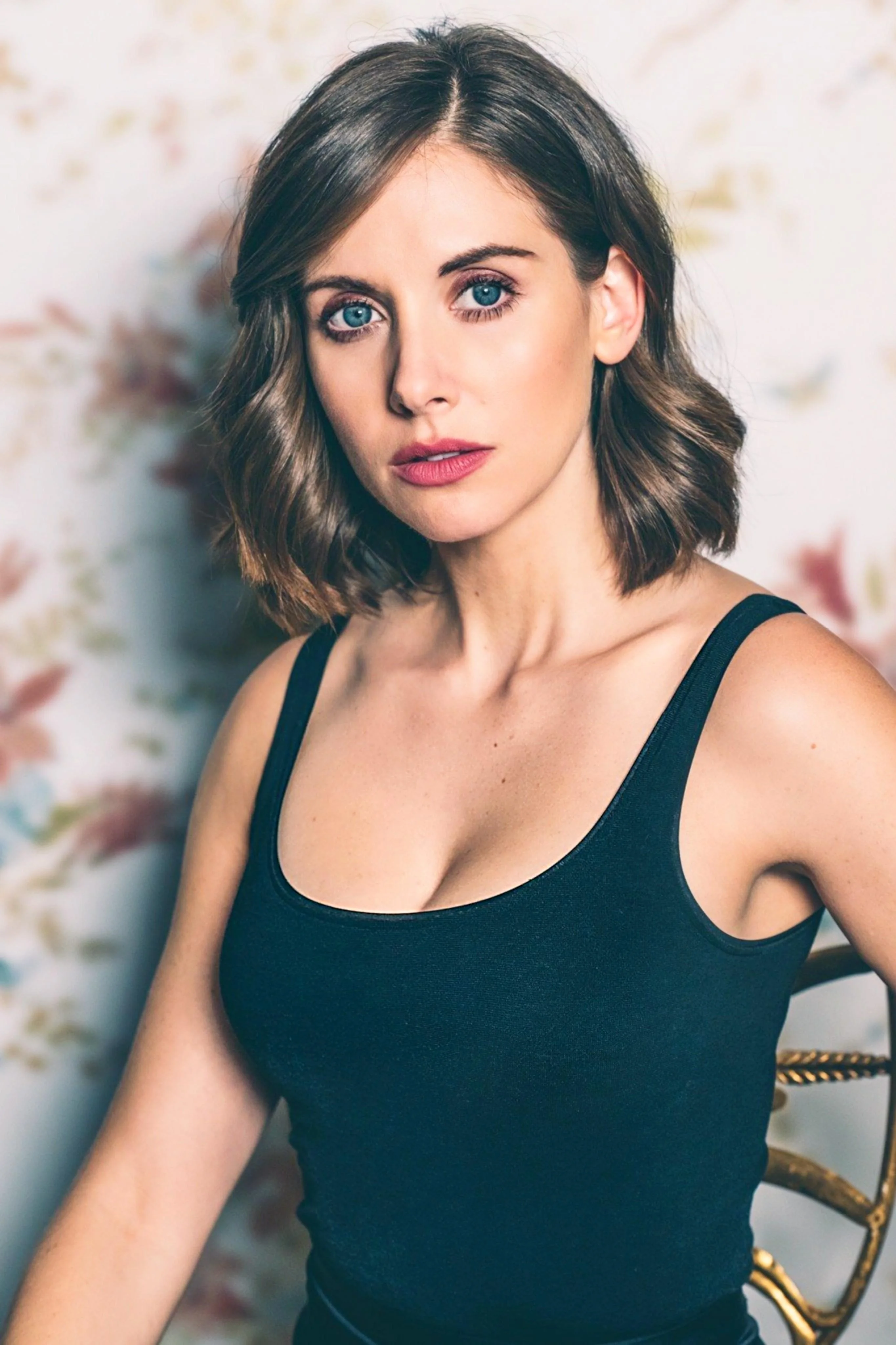 Alison Brie picture 1 of 1