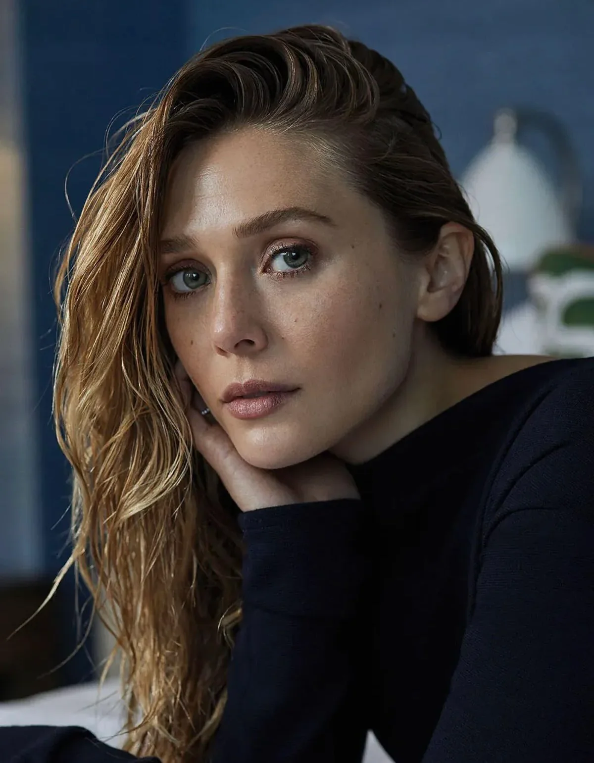 Elizabeth Olsen picture 2 of 4